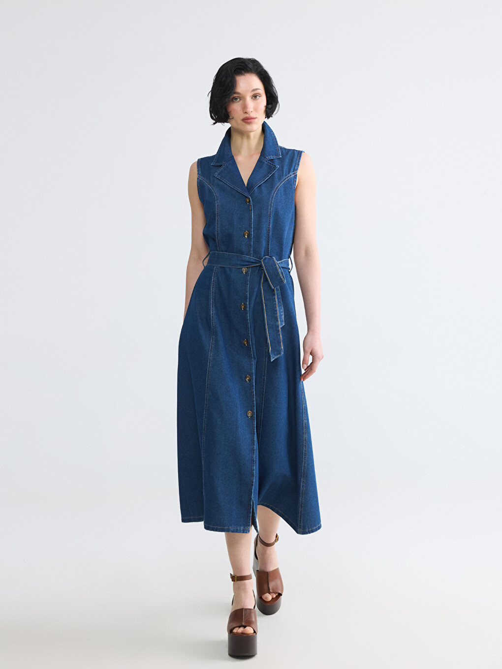 Rochie din Denim în Linie A cu Curea