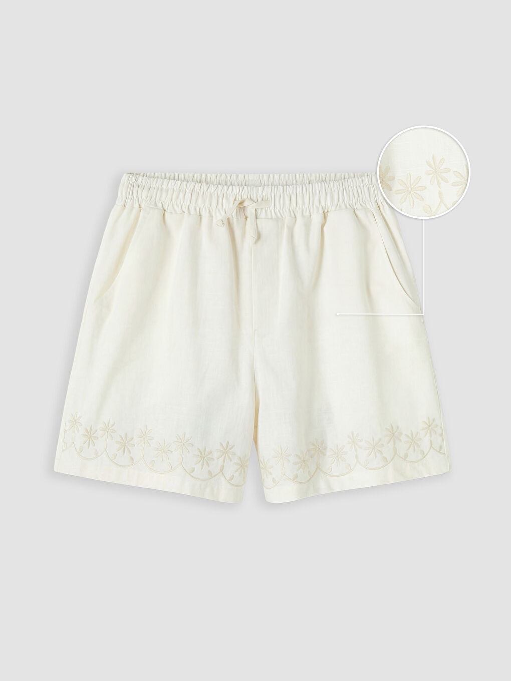 Ekru Kız Çocuk Nakışlı Şort