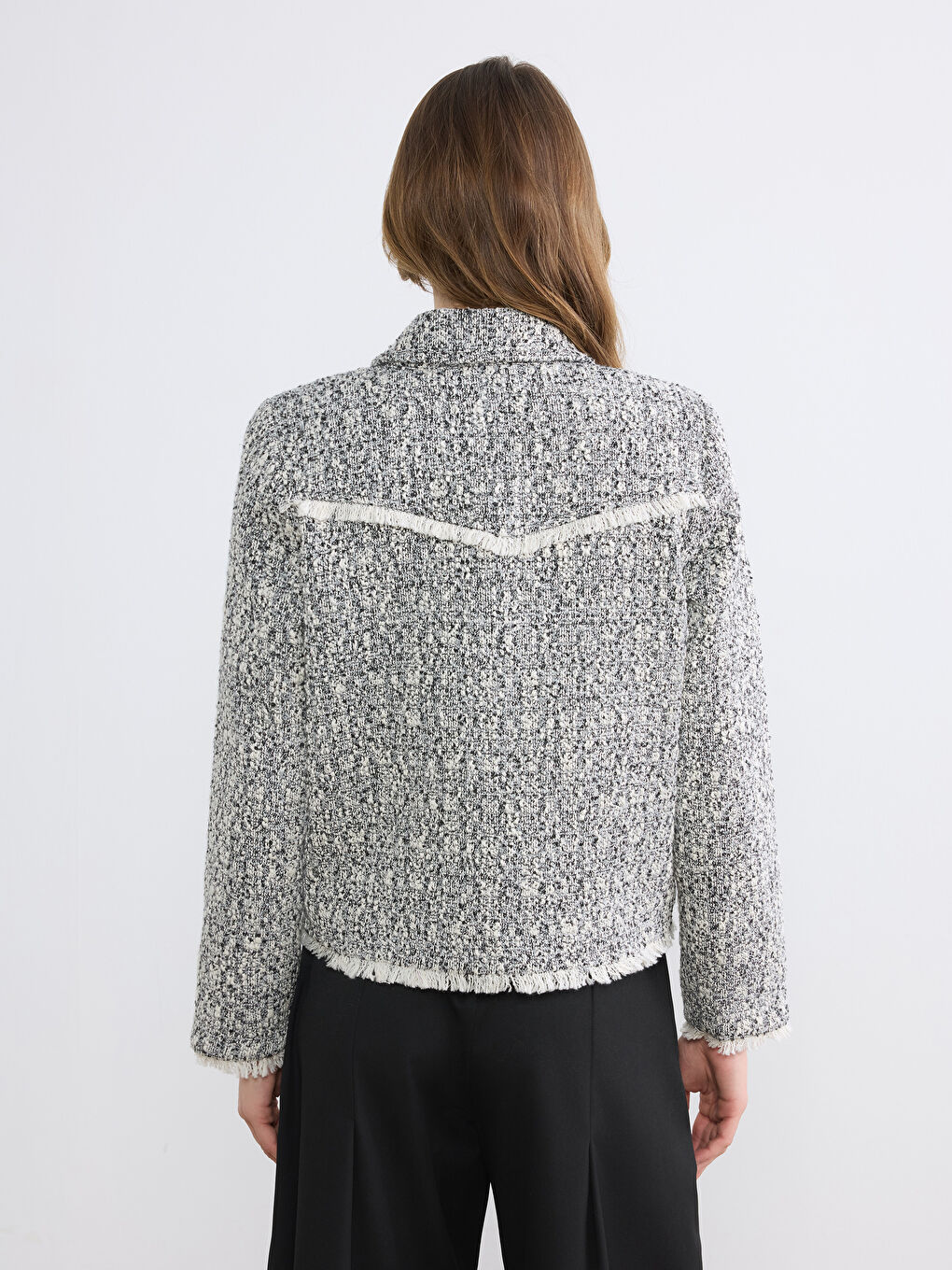 Beyaz Gömlek Yaka Kadın Tüvit Ceket-3