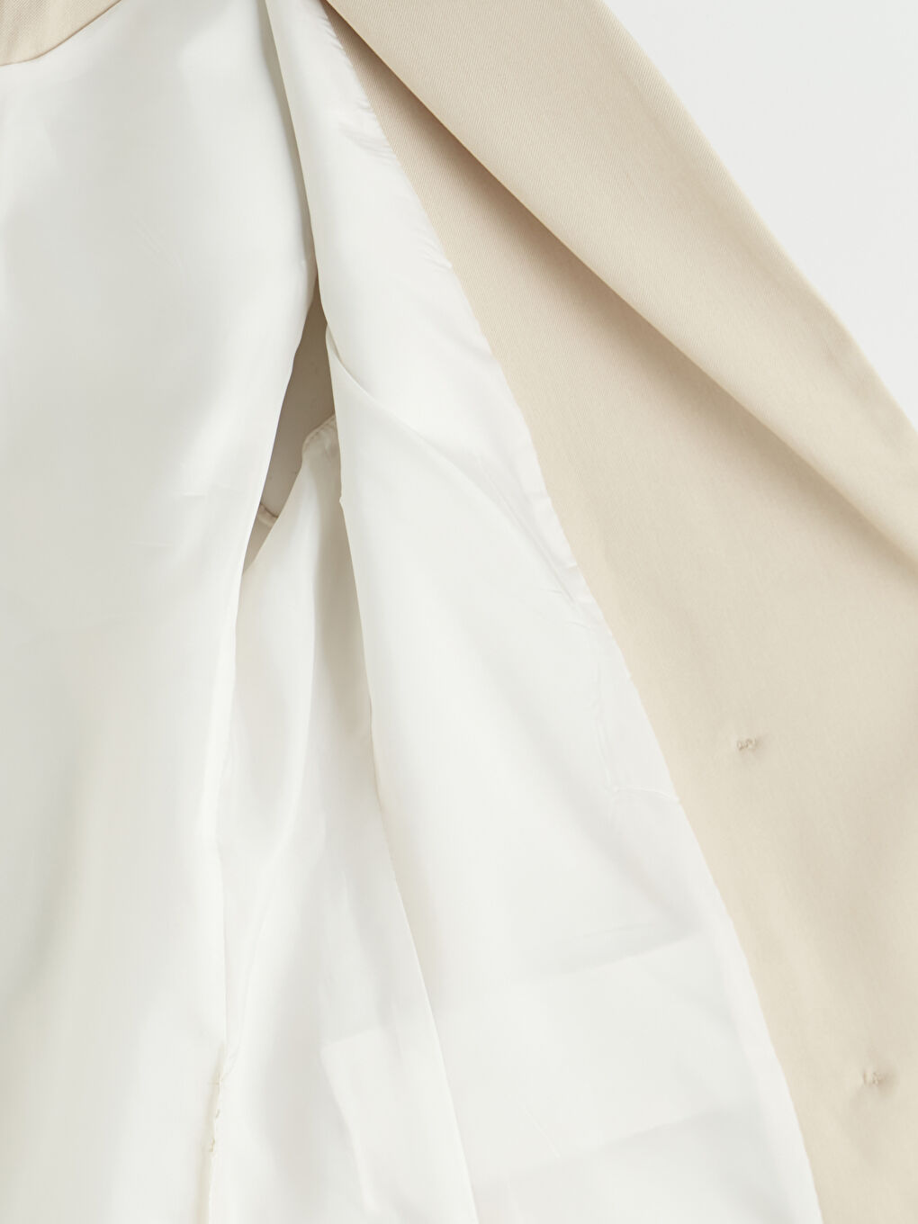 Bej Kruvaze Yaka Beli Kuşaklı Kadın Klasik Yelek-2