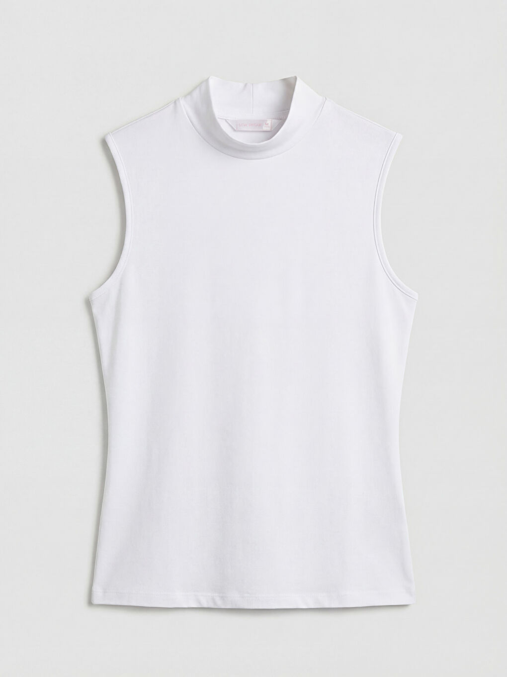 Beyaz Dik Yaka Kadın Atlet