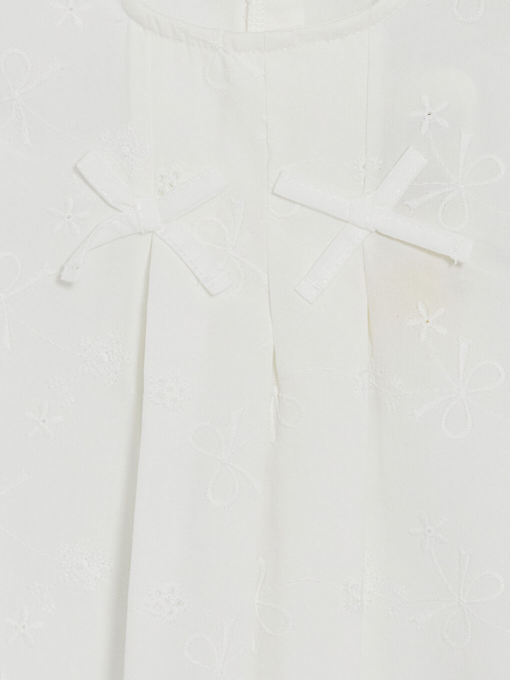 Beyaz Fiyonklu Nakışlı Kız Çocuk Bluz-2