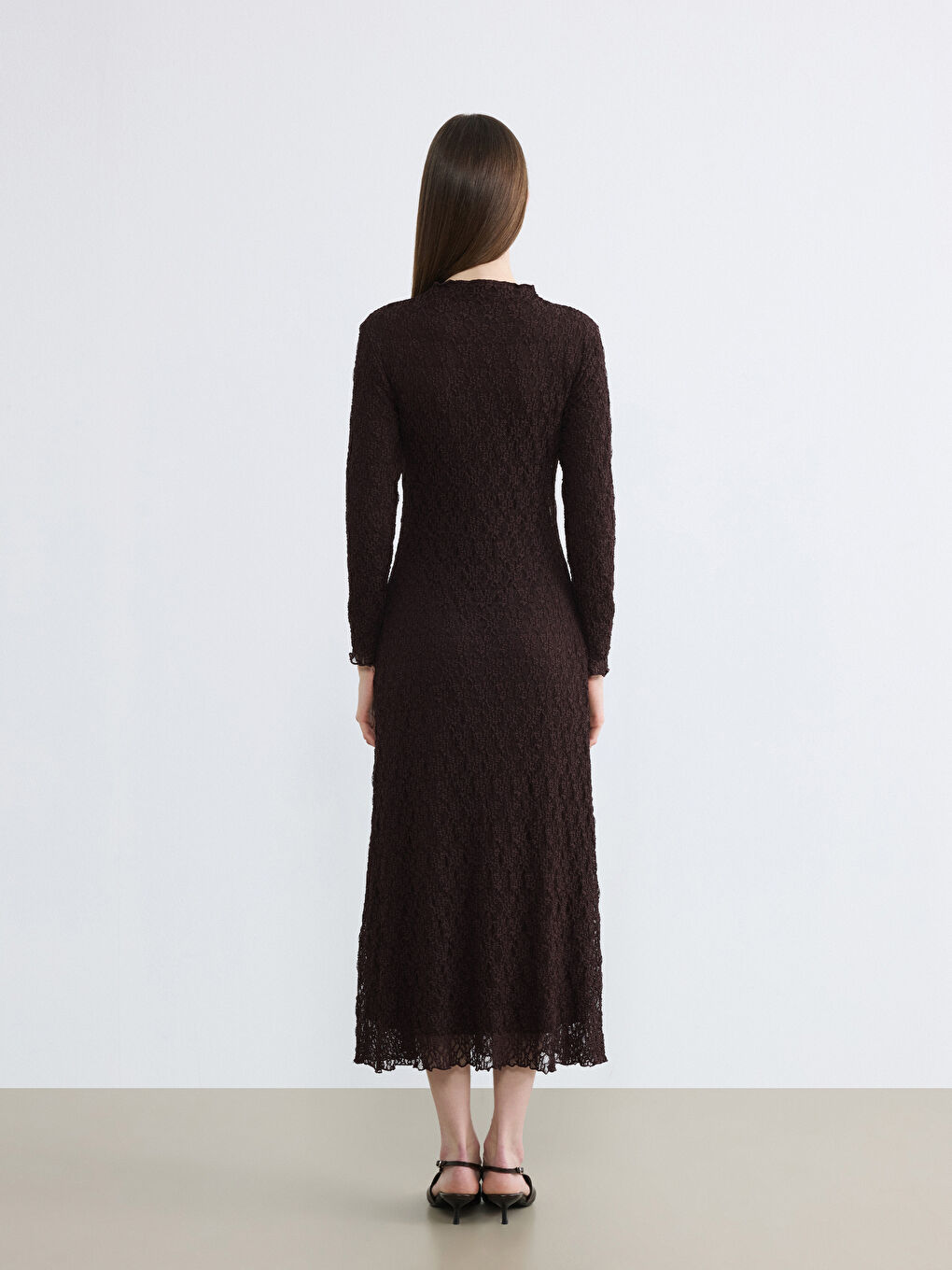 Kahverengi A Kesim Dantelli Uzun Elbise-3