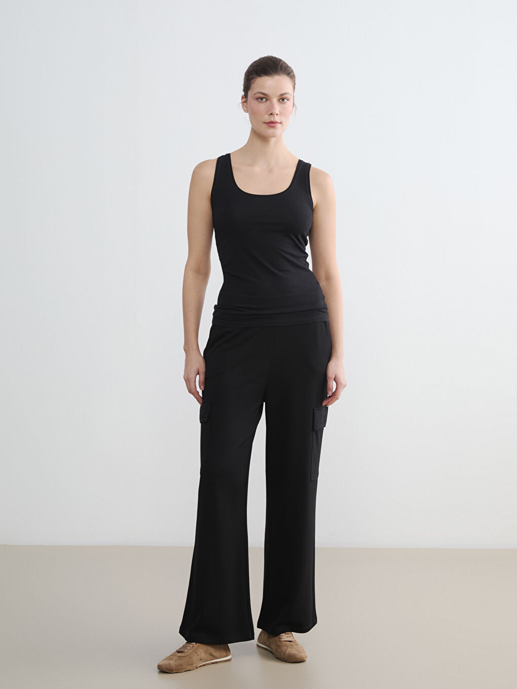 Siyah Beli Lastikli Kadın Kargo Eşofman Altı