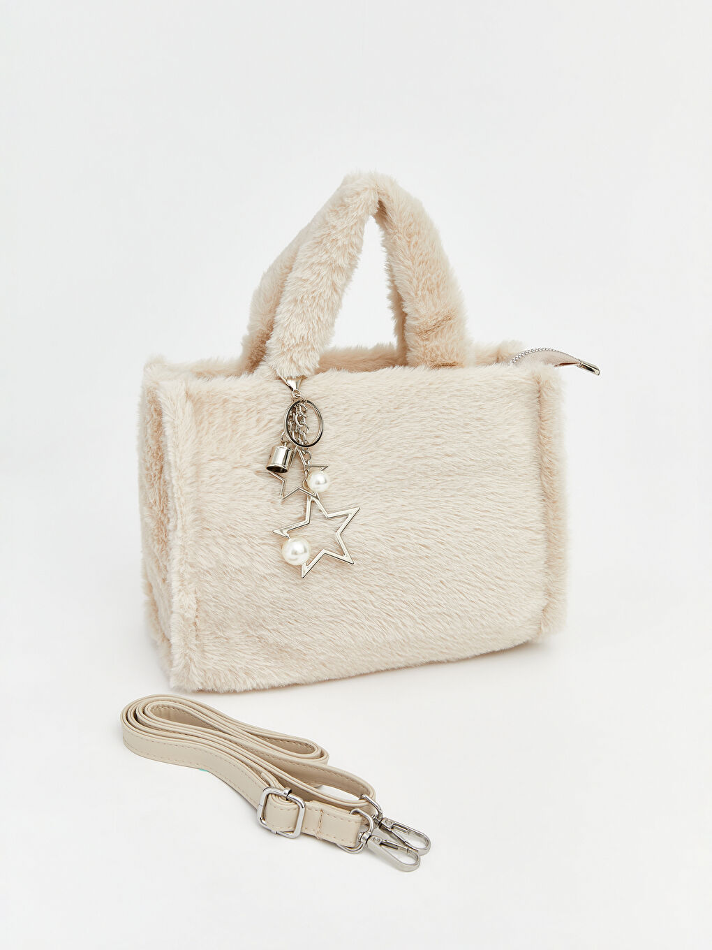Ekru Aksesuarlı Pelüş Kadın Omuz Çantası-1