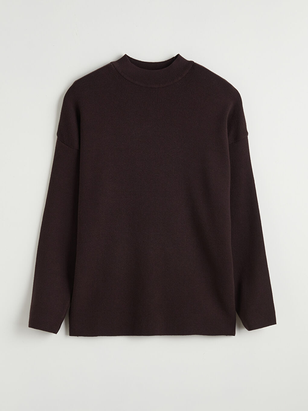 Kahverengi Dik Yaka Kadın Triko Kazak