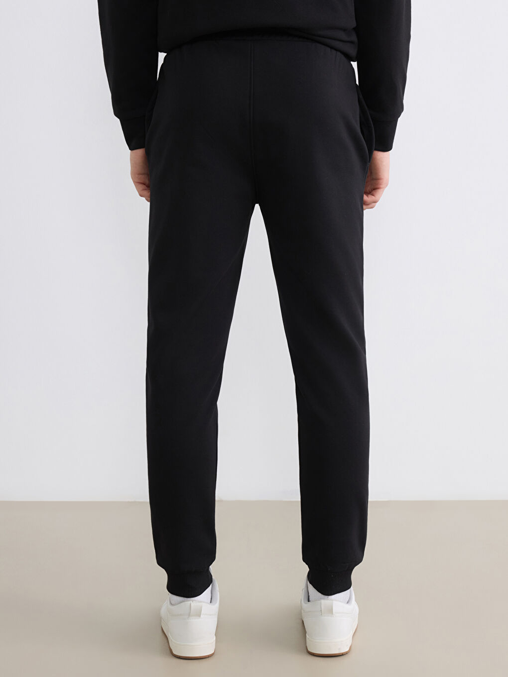 Siyah Standart Kalıp Erkek Jogger Eşofman Altı-4