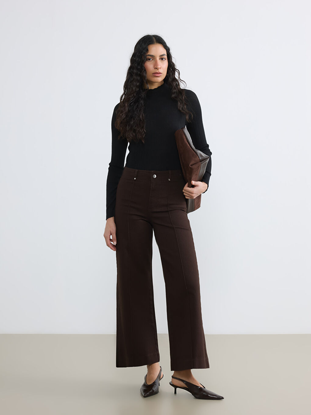 Siyah Yarım Balıkçı Yaka Kadın Triko Kazak	-1