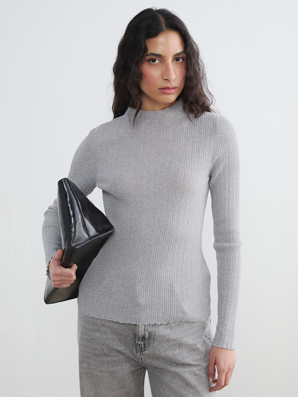 Gri Yarım Balıkçı Yaka Kadın Triko Kazak	