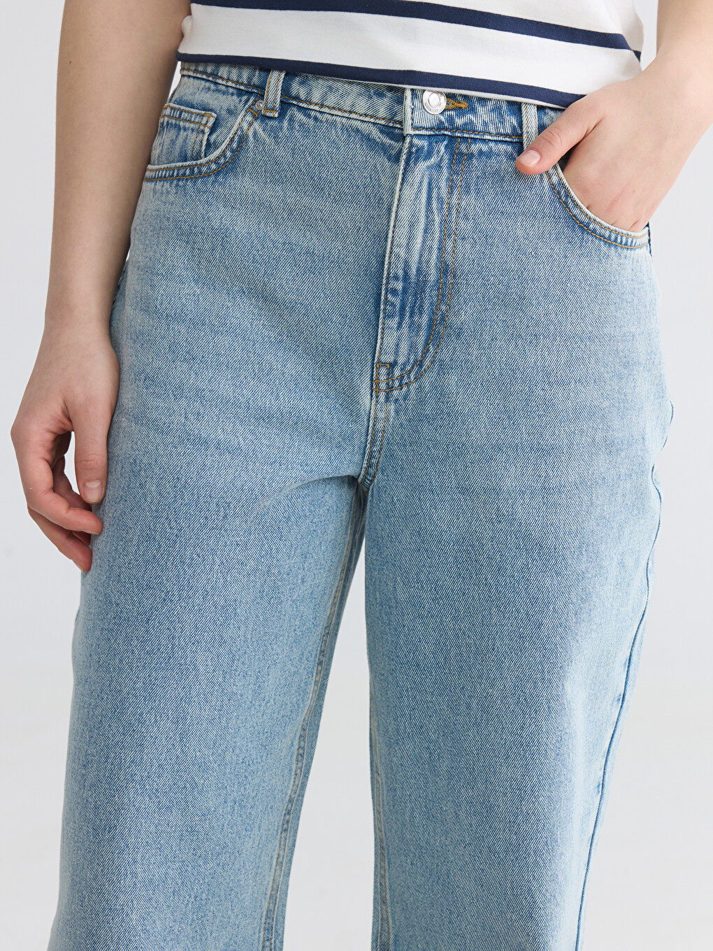 Woman Blue Jeans-2