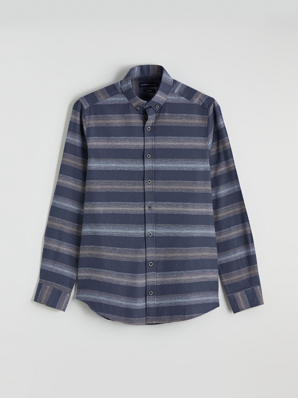 قميص رجالي مخطط بتصميم رفيع من قماش التويل