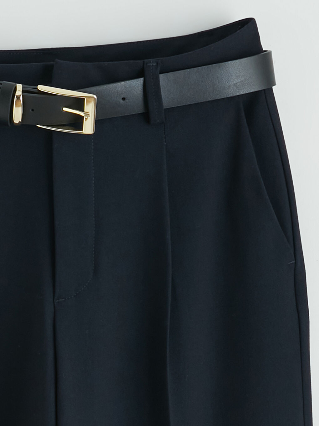 Lacivert Beli Kemerli Kadın Pileli Kumaş Pantolon-2