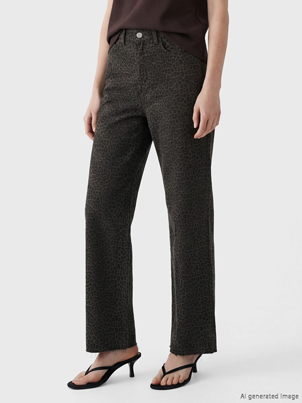 Kahverengi Leopar Desenli Kadın Jean Pantolon-1
