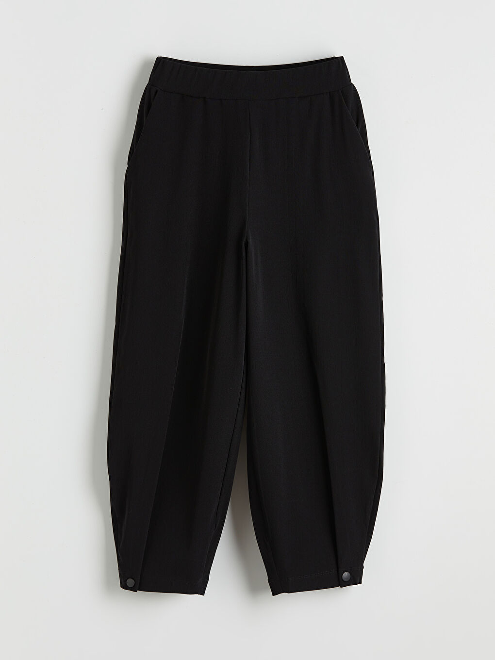 Siyah Beli Lastikli Dokulu Kadın Pantolon