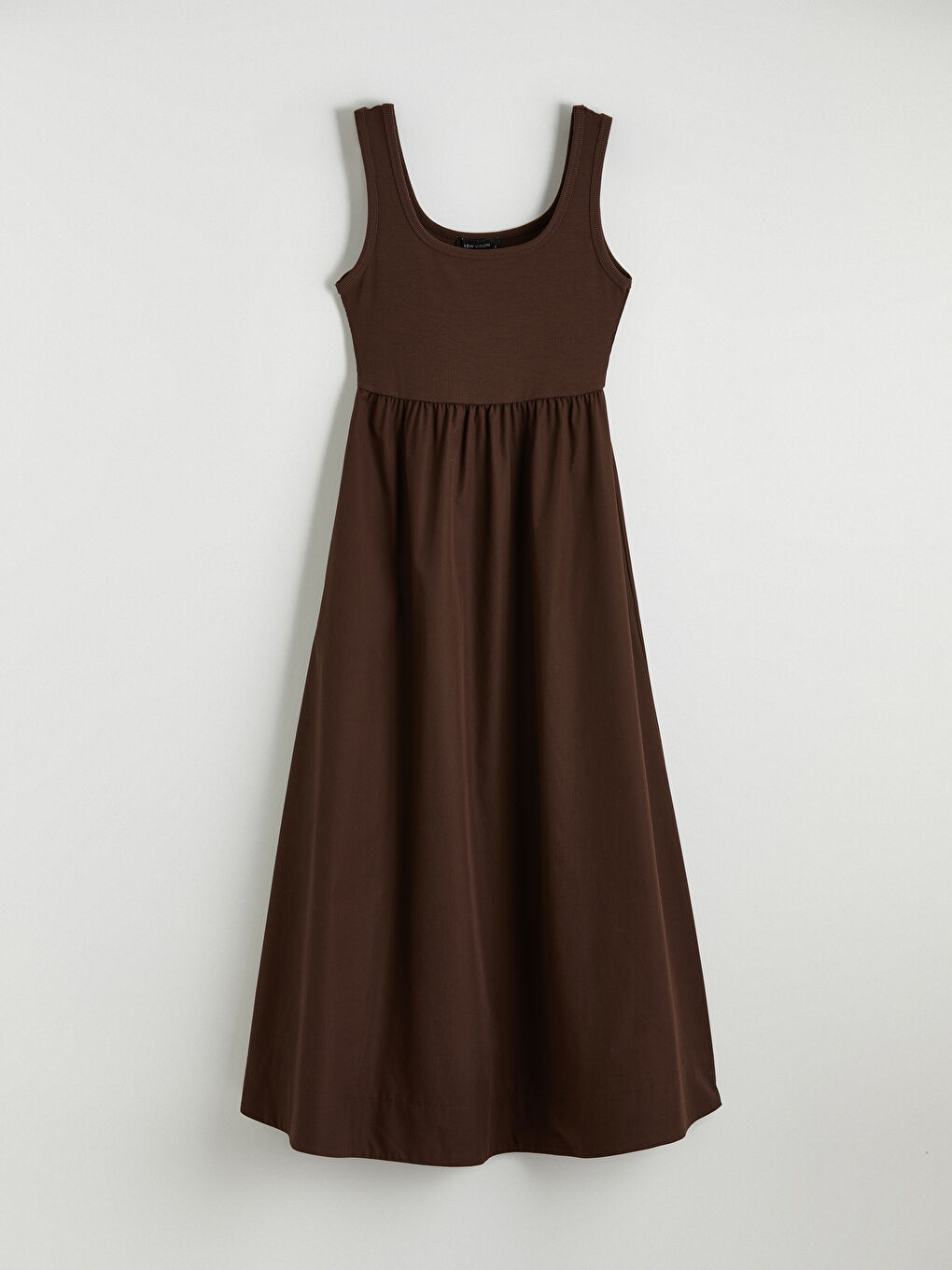 Kahverengi  Kare Yaka Büzgülü Belden Oturtmalı Elbise