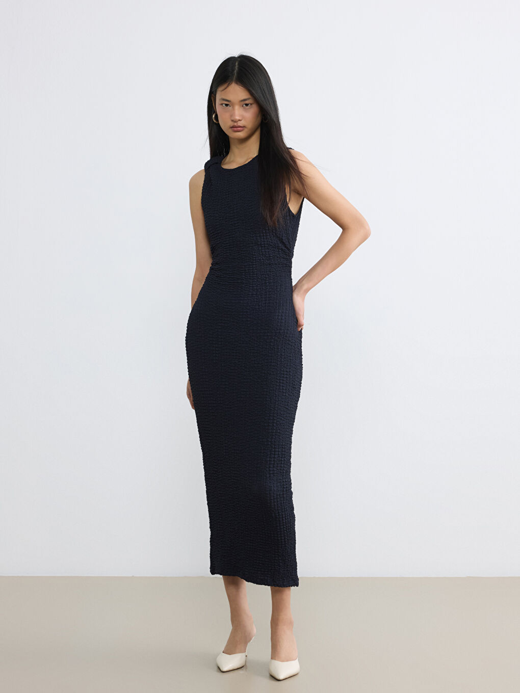 Lacivert Dokulu Büzgülü Bodycon Elbise-1