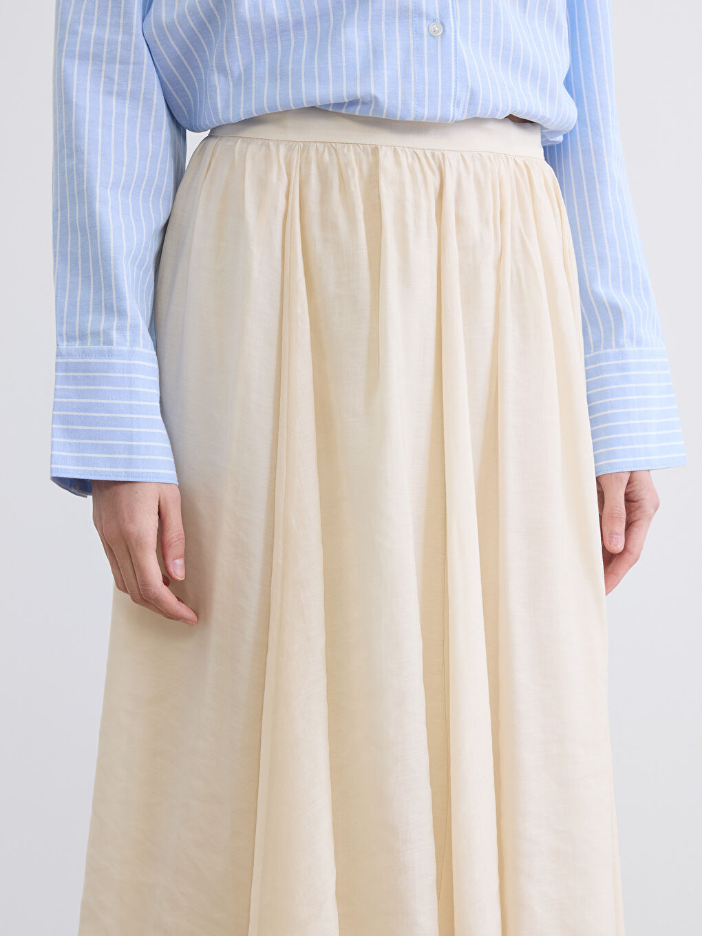 Ekru Beli Fermuarlı Büzgülü Kloş Etek-2