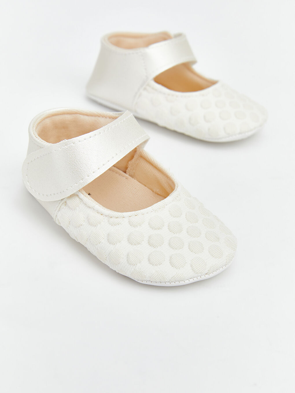 Ekru Cırt Cırtlı Kız Bebek Babet-2