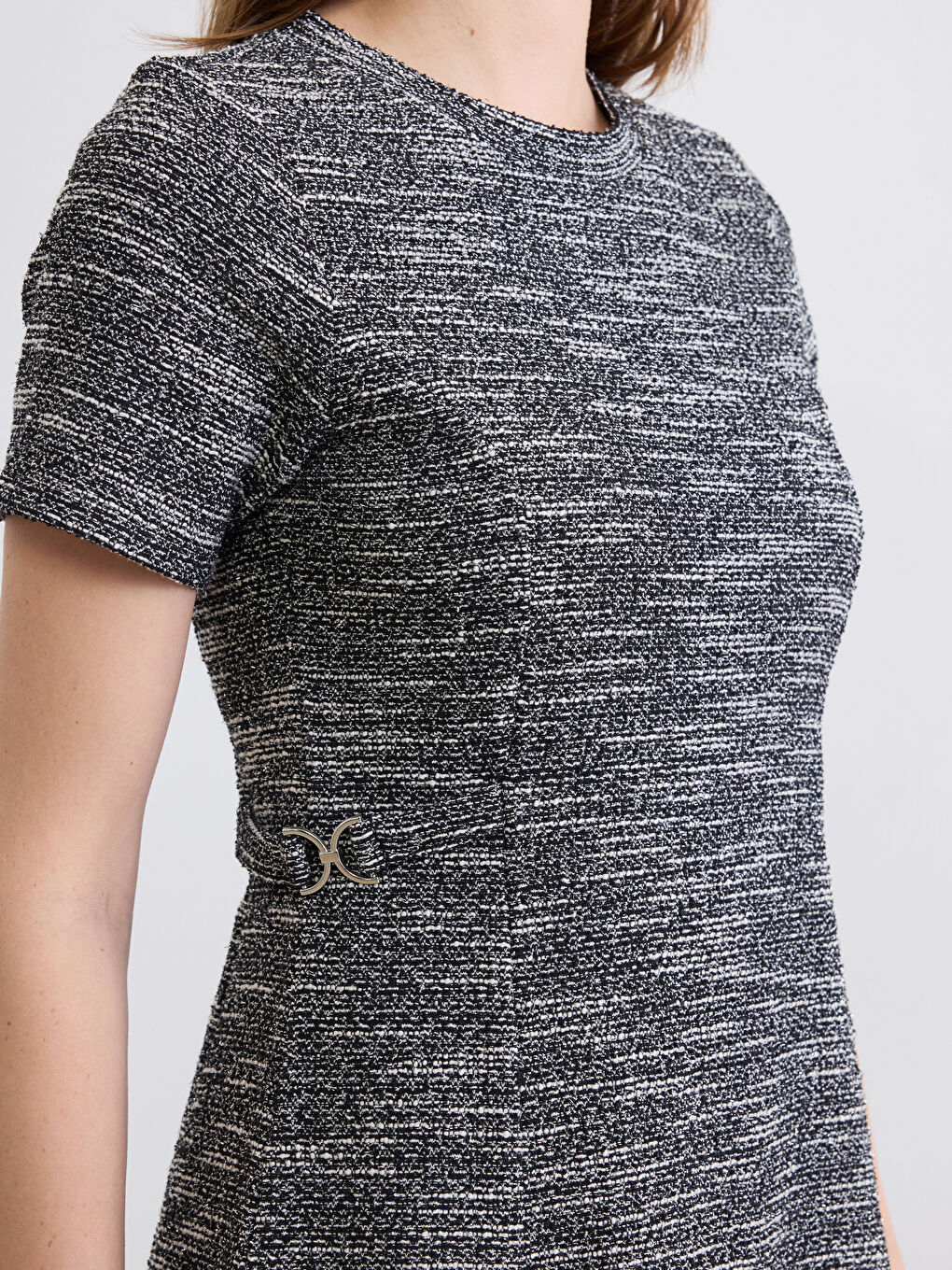 Siyah Bisiklet Yaka Desenli Peplum Mini Elbise-2