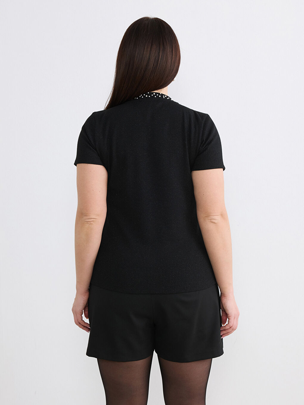 Siyah Dik Yaka Boncuk İşlemeli Kadın Triko Kazak-7