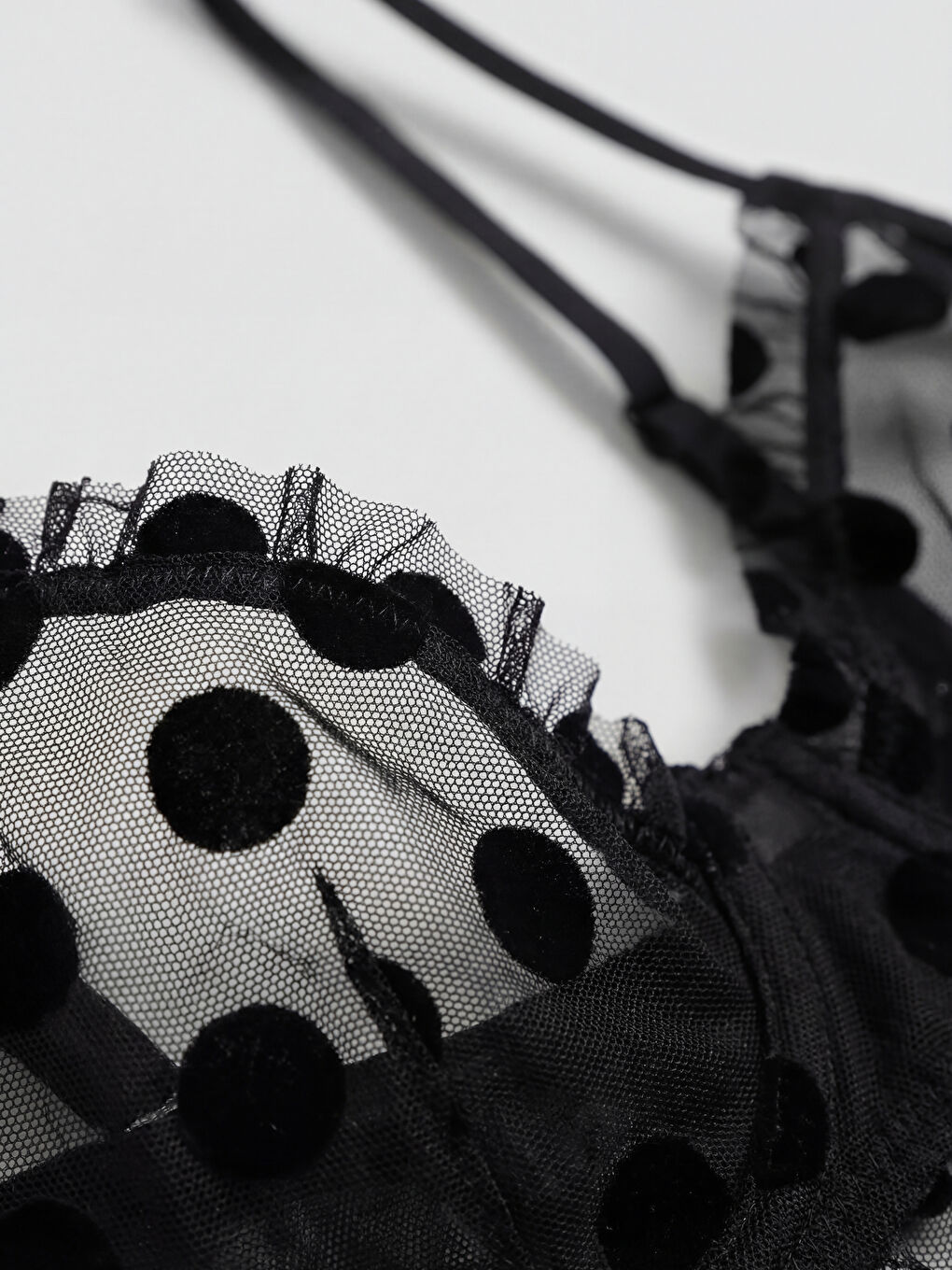 Siyah Balenli Dolgusuz Puantiyeli Tişört Sütyen-4