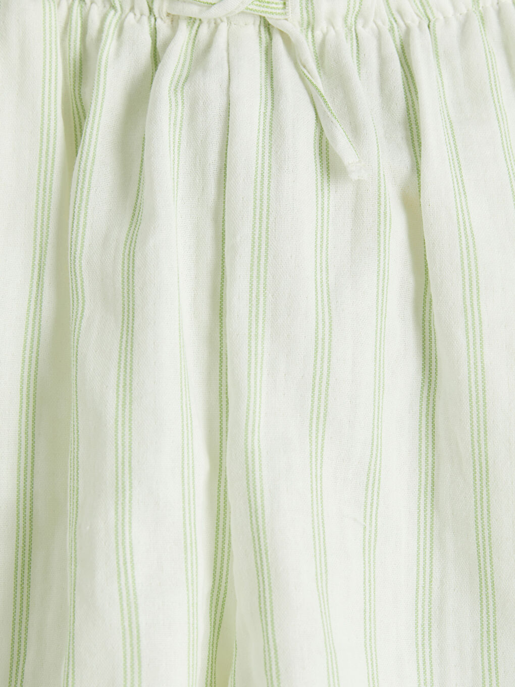 Yeşil Çizgili Kız Çocuk Müslin Şort-2