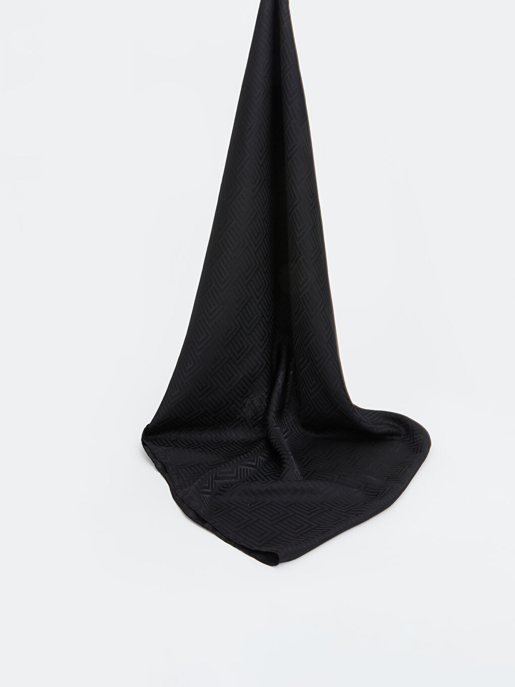 Siyah Geometrik Desenli Kadın Şal