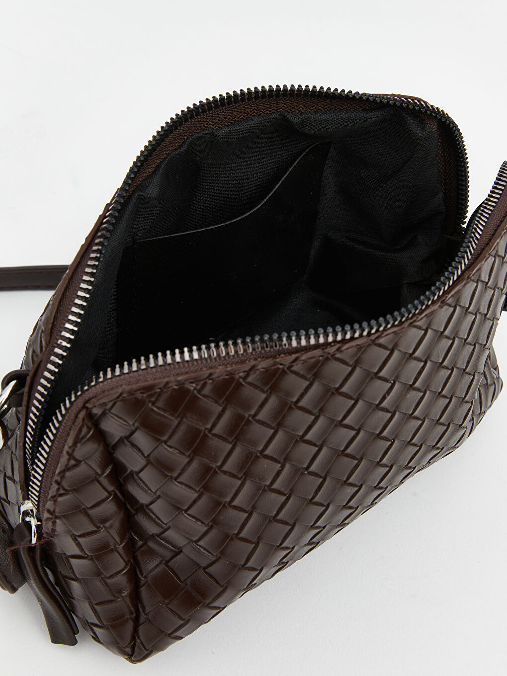 Kahverengi Fermuarlı Örgü Desenli Kadın Kol Çantası-2