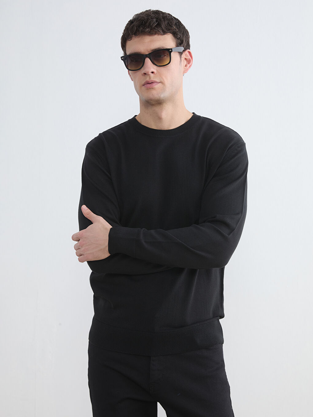 Siyah Bisiklet Yaka Erkek Triko Kazak