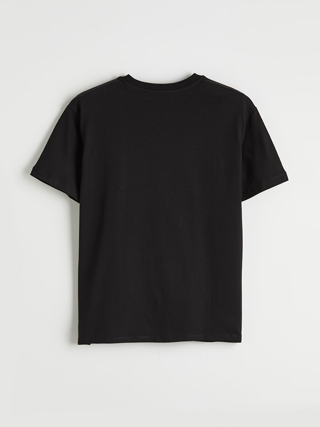 Siyah Bisiklet Yaka Kadın Tişört-1