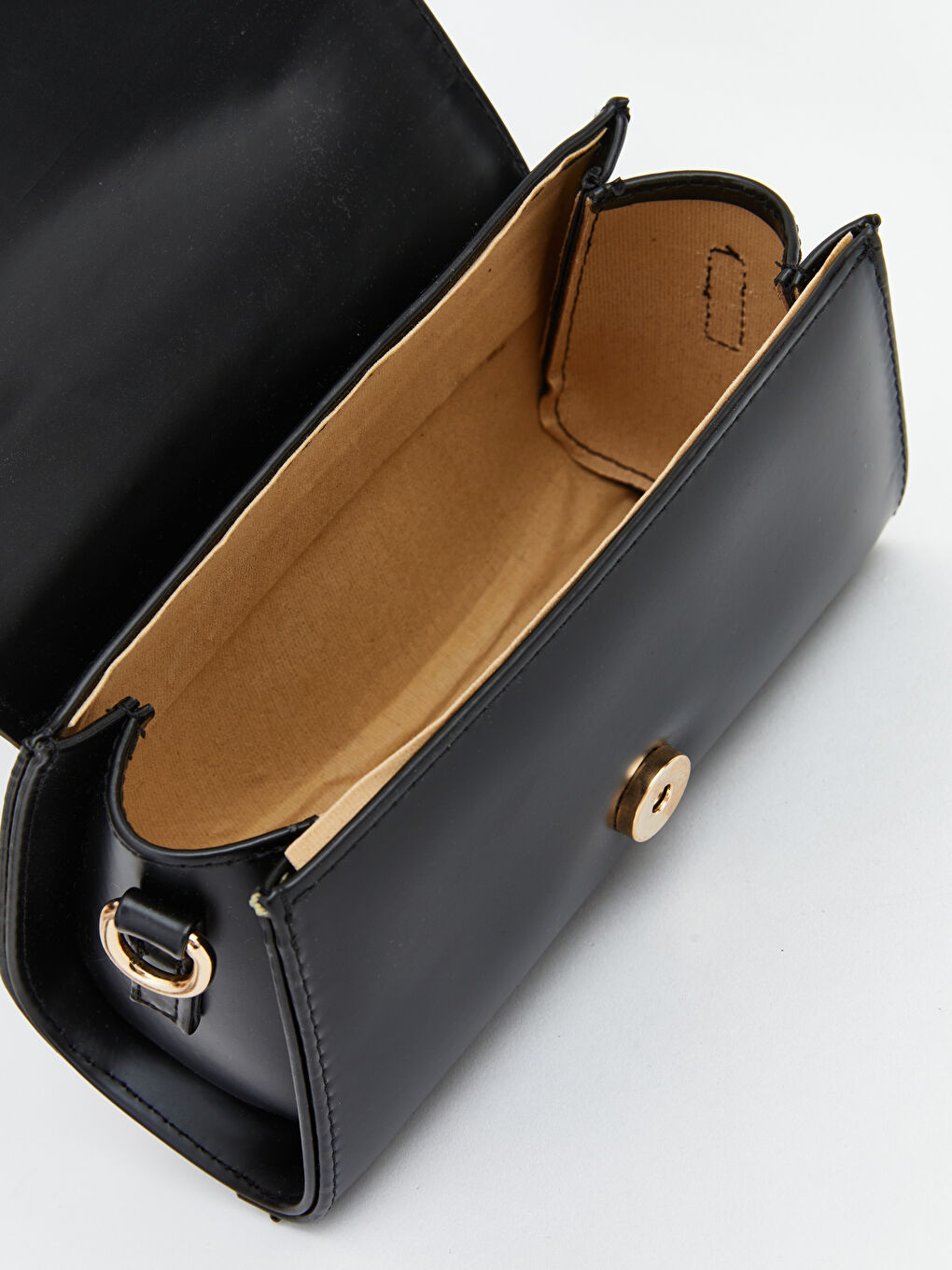 Siyah Deri Görünümlü Kadın El Çantası-2