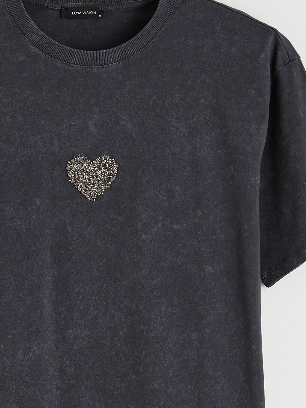 Antrasit Kalp İşlemeli Oversize Kadın Tişört-2