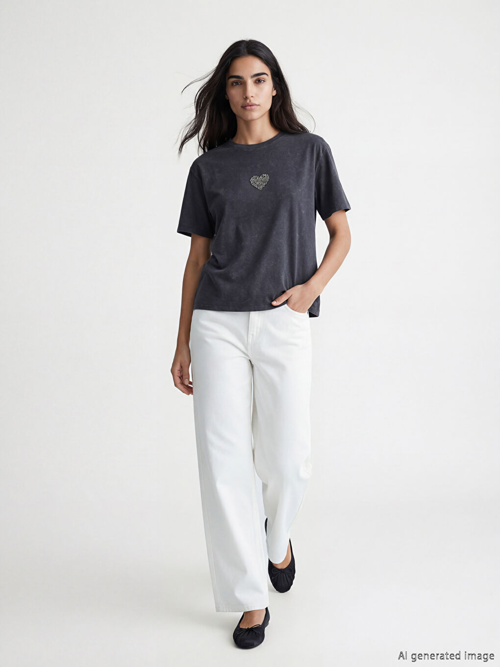 жүрекпен безендірілген оверсайз әйелдер футболкасы-1