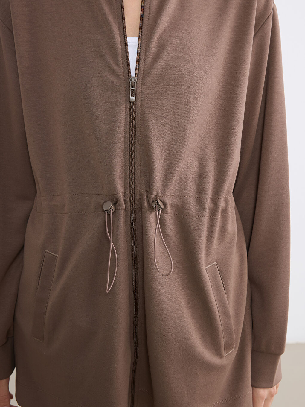 Kahverengi Dik Yaka Büzgülü Kadın Fermuarlı Sweatshirt	-2