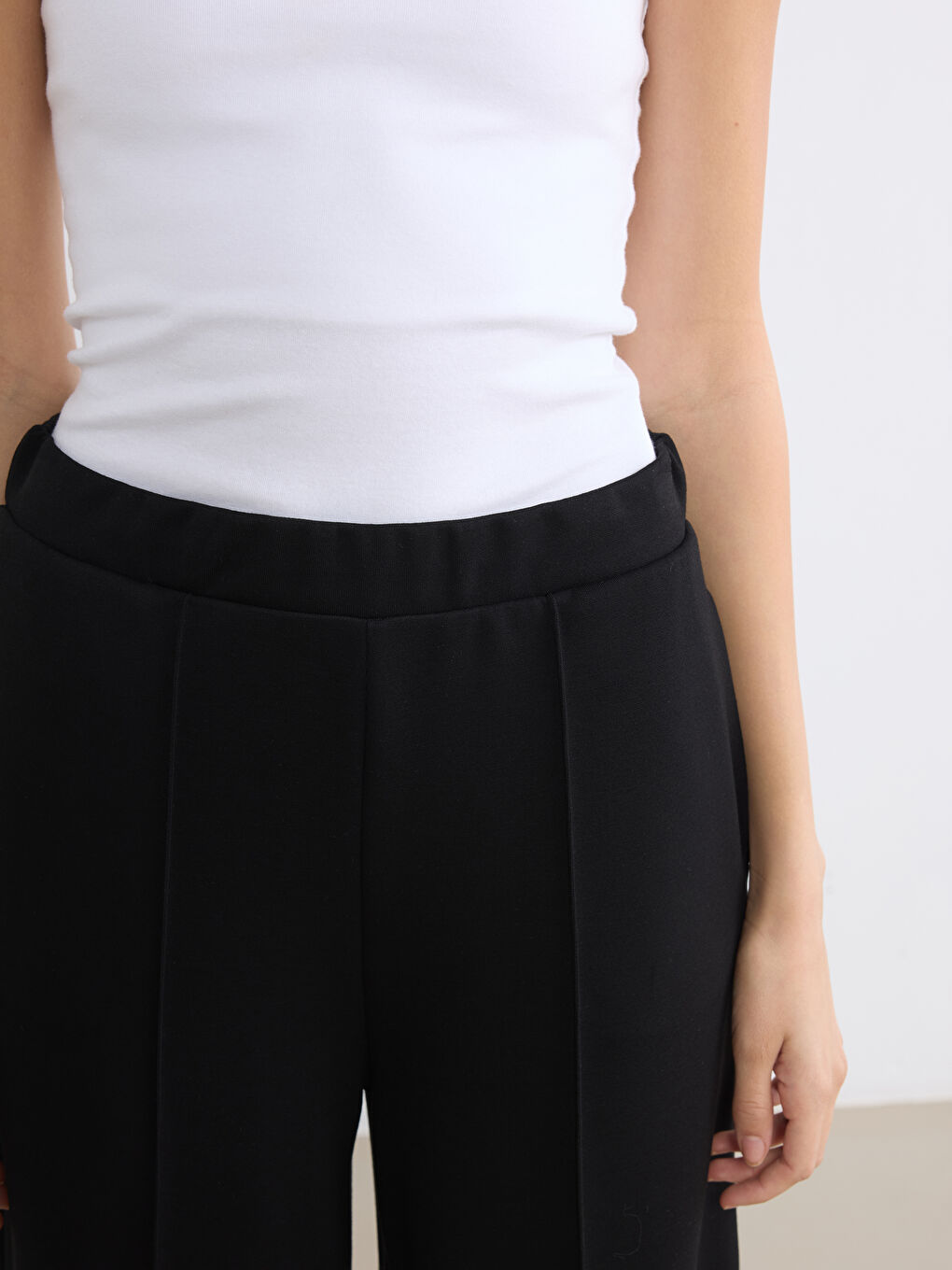 Siyah Beli Lastikli Soft Touch Kadın Eşofman Altı-3