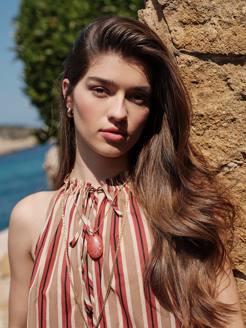 Bej Bağlamalı Yaka Çizgili Bluz