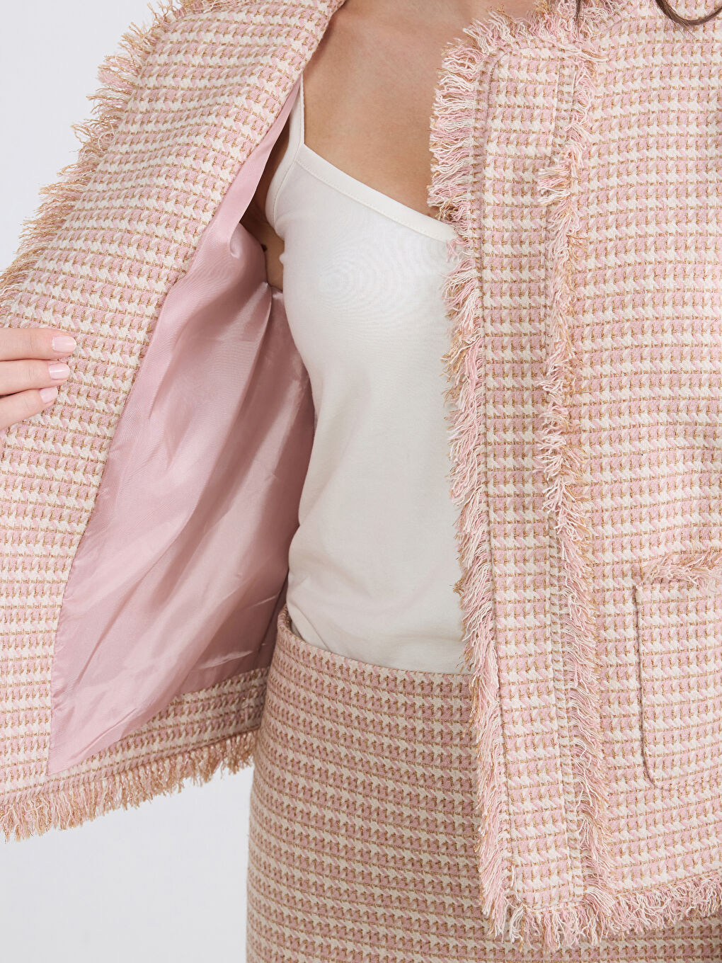 Pembe Bisiklet Yaka Püsküllü Kadın Tüvit Ceket-3