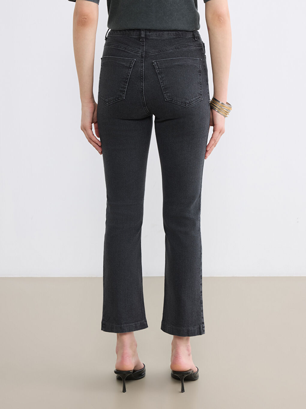Antrasit Yüksek Bel Flare Kadın Jean Pantolon-3