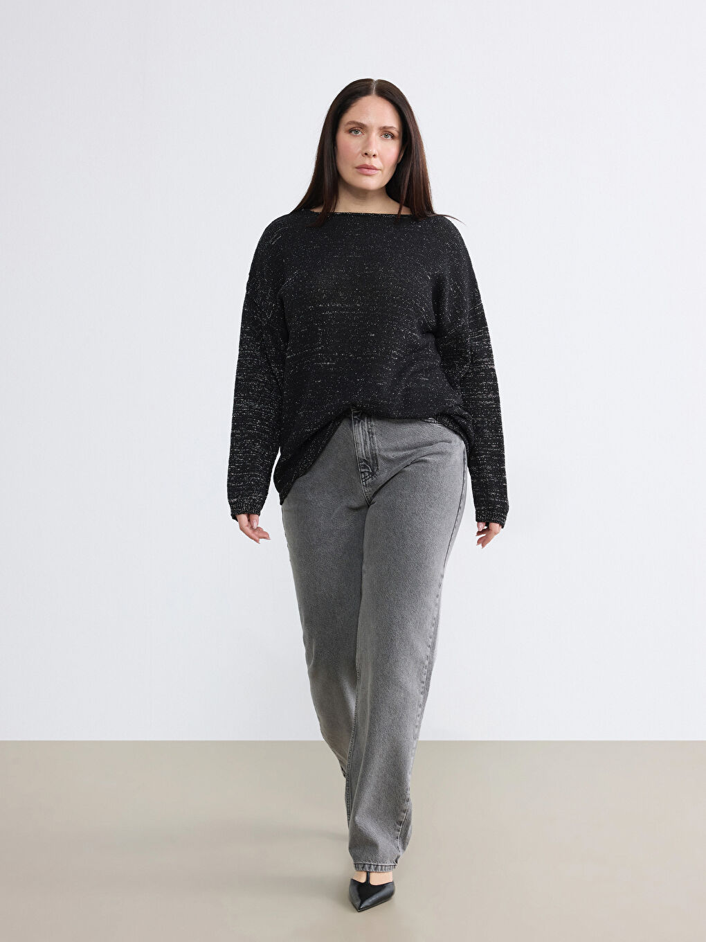 Siyah Kayık Yaka Kadın Triko Kazak-1