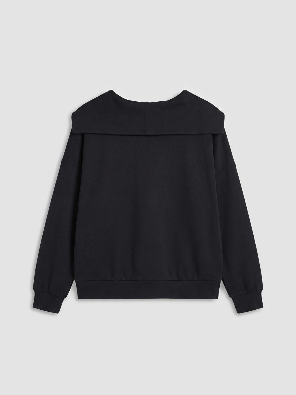 Siyah V Yaka Kadın Sweatshirt-4