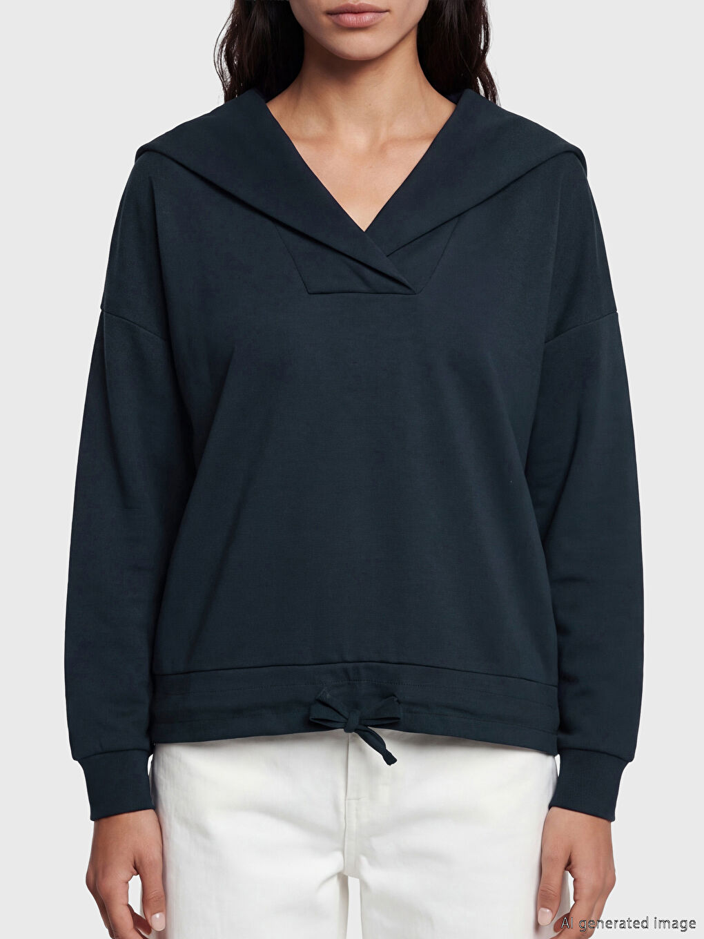 Lacivert V Yaka Kadın Sweatshirt-2