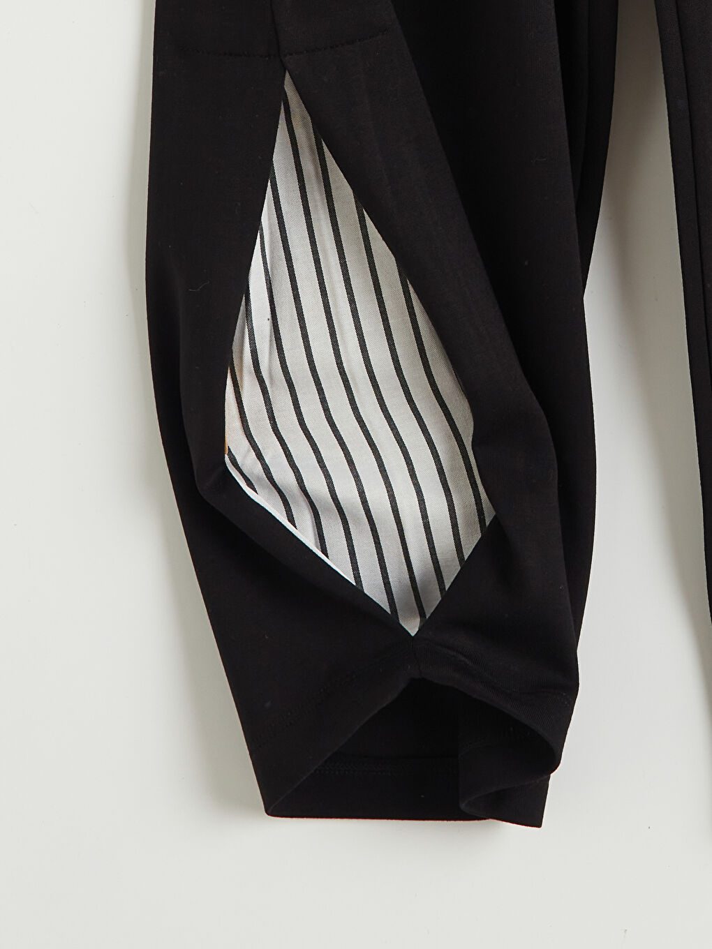 Siyah Beli Lastikli Kadın Eşofman Altı-1