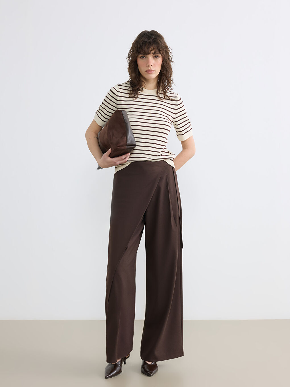 Ekru Bisiklet Yaka Çizgili Kadın Triko Kazak-1