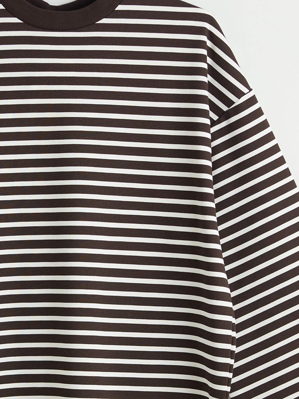 Kahverengi Şal Yaka Çizgili Kadın Sweatshirt Tunik-2