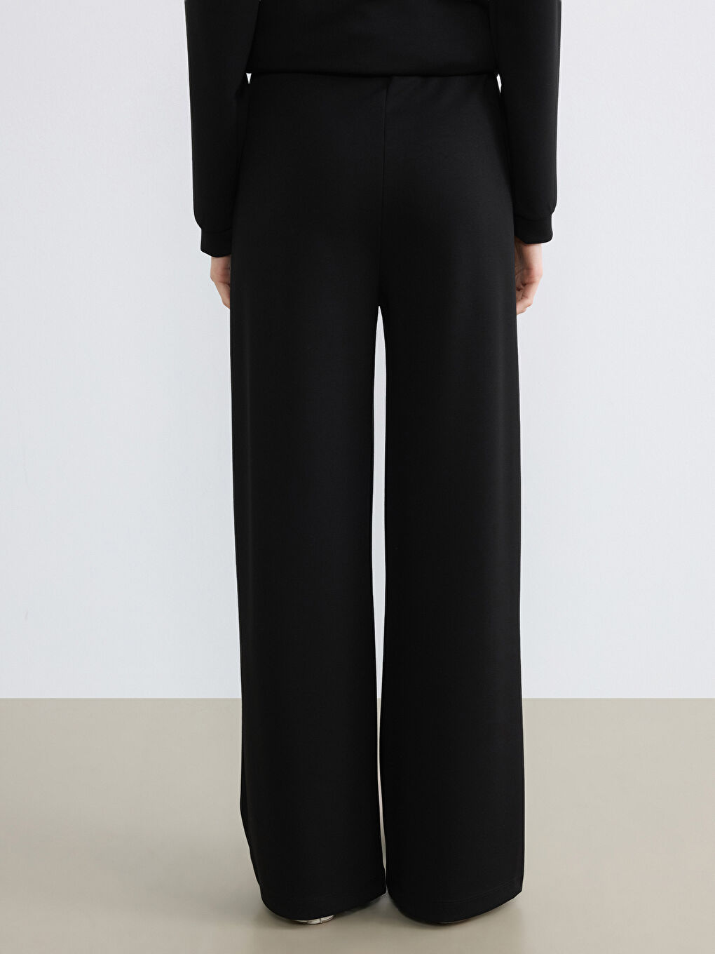 Siyah Yüksek Bel Soft Touch Kadın Eşofman Altı-11