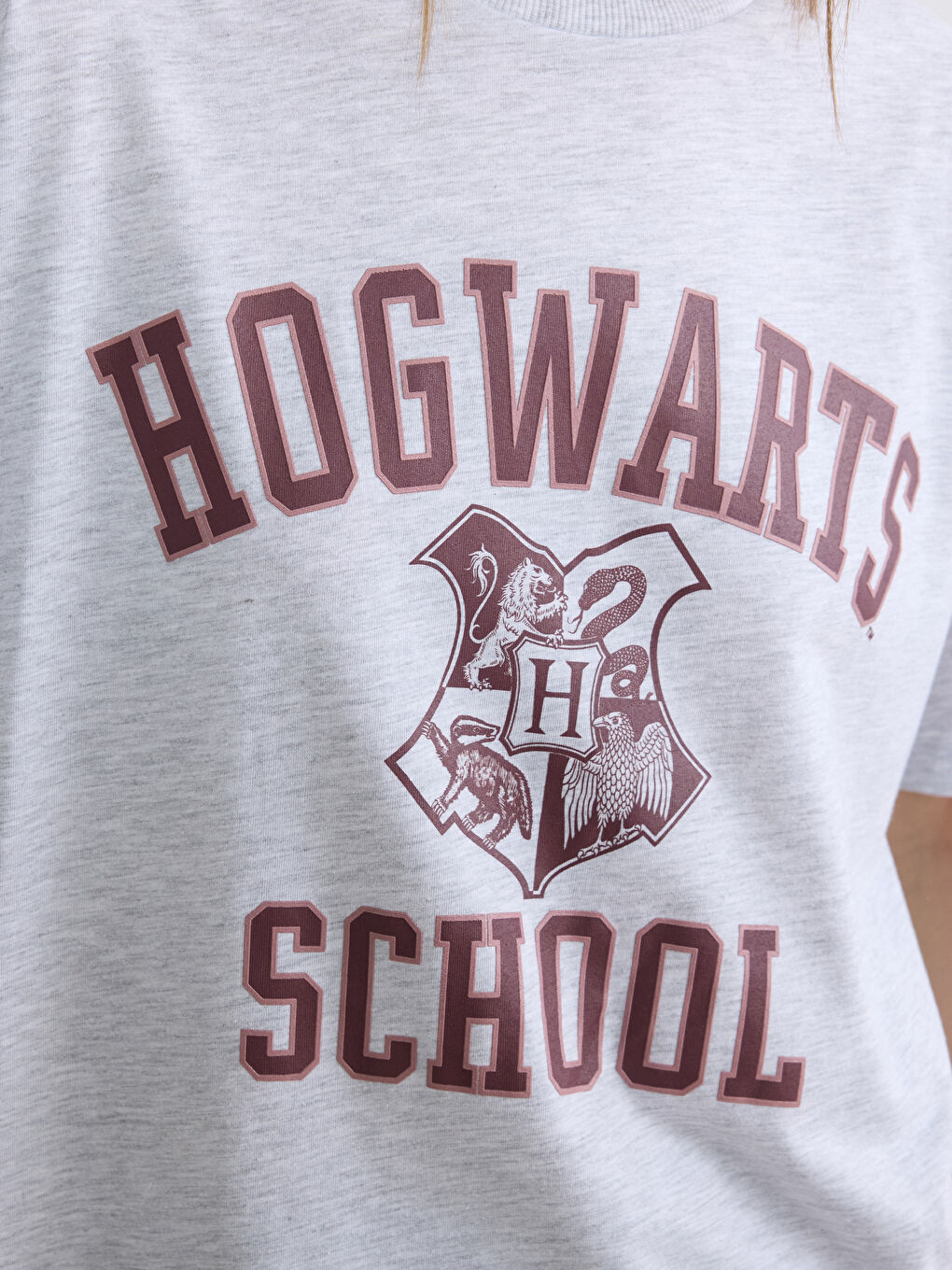 Gri Bisiklet Yaka Harry Potter Baskılı Kadın Tişört-2