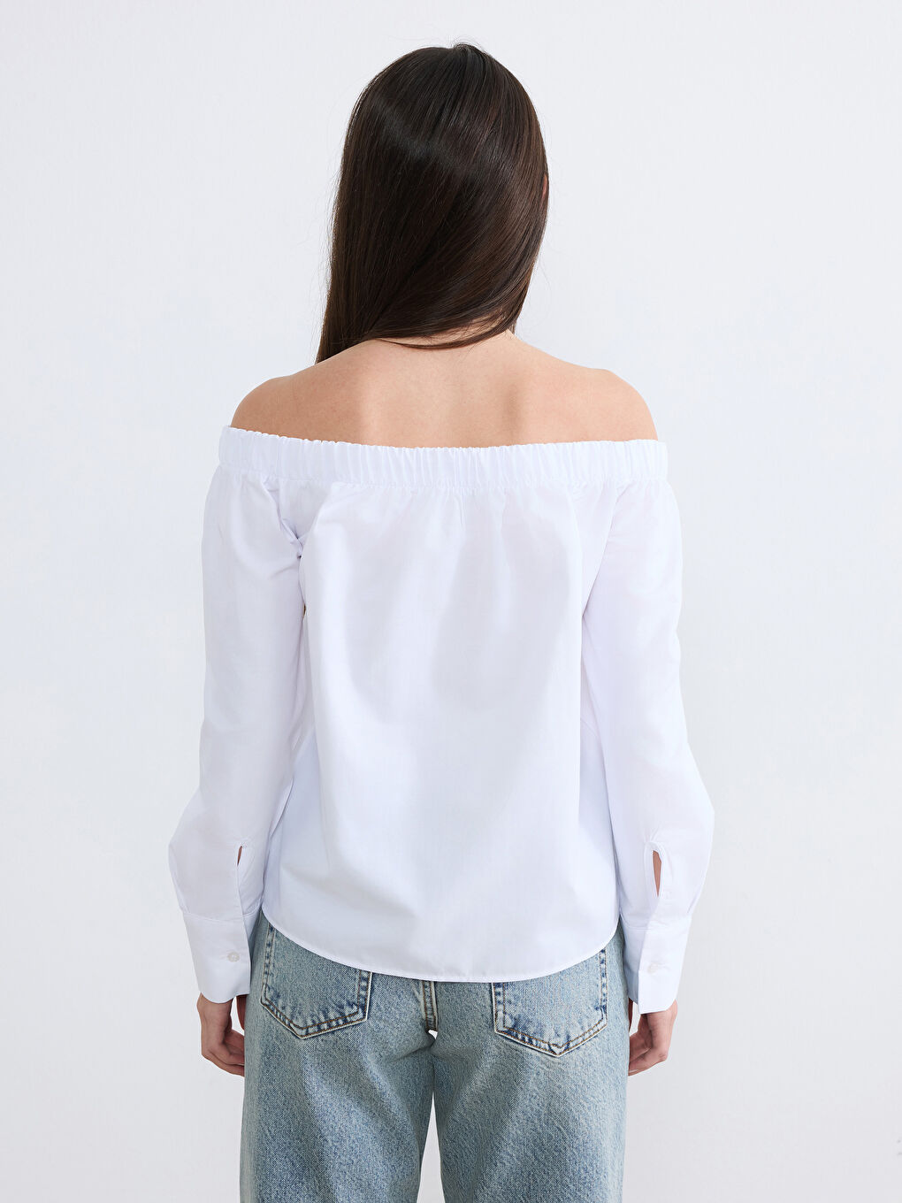 Beyaz Petite Kayık Yaka Büzgülü Bluz-3