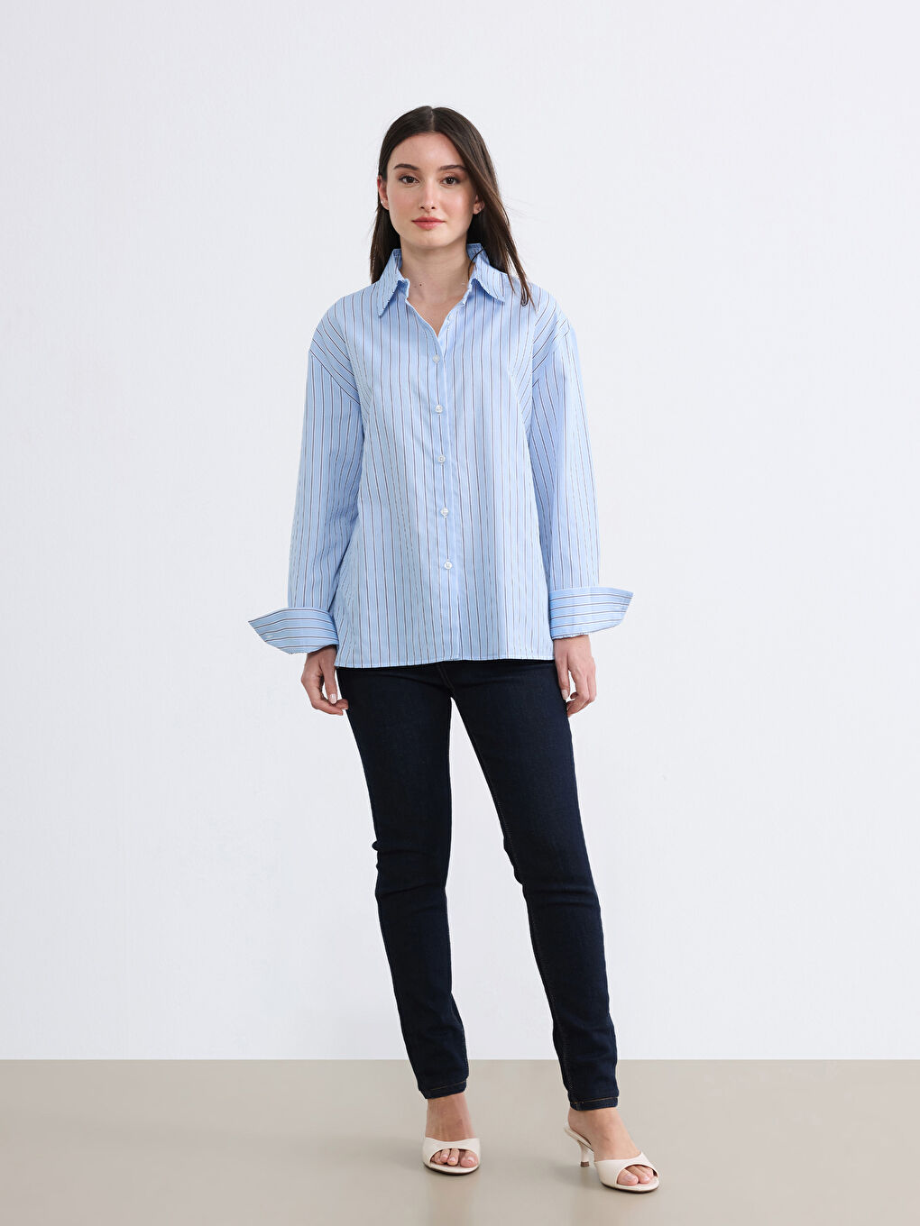 Mavi Çizgili Kadın Gömlek-1