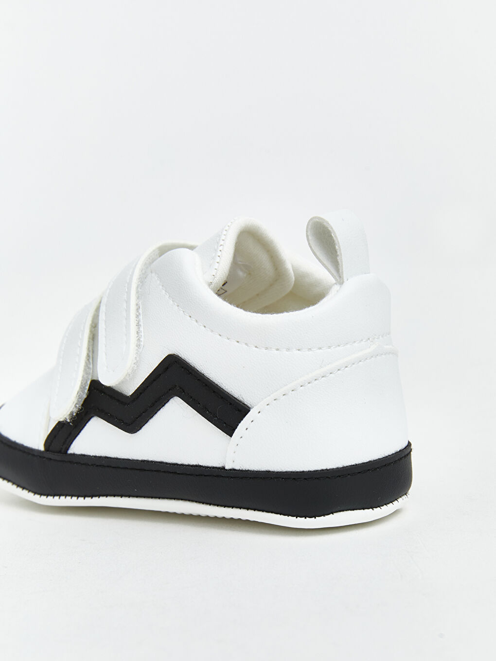 Beyaz Deri Görünümlü Erkek Bebek Spor Ayakkabı-4