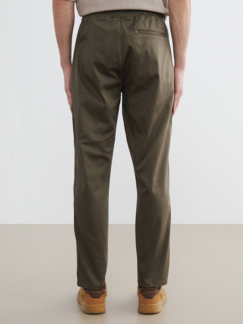 Elasticated Waist Slim Fit Men's Trousers-3